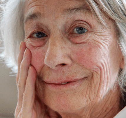 Mary Oliver Biography
